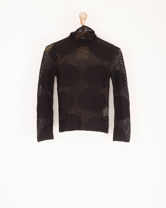 Shell Lace Turtleneck in Black
