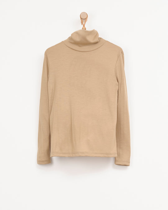 Turtleneck in Camel