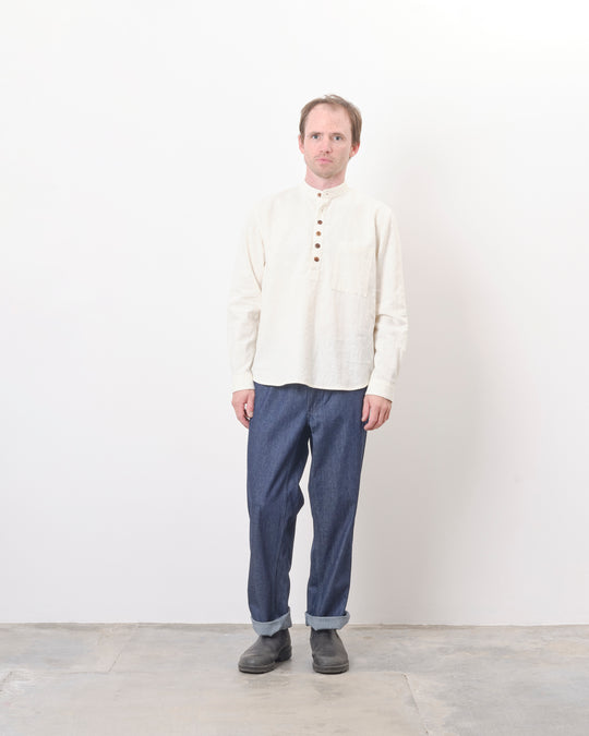 6-Button Shirt in Natural