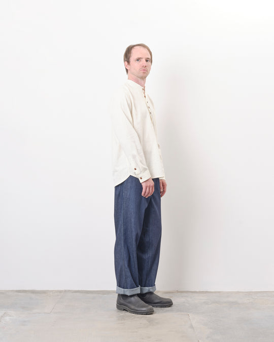6-Button Shirt in Natural