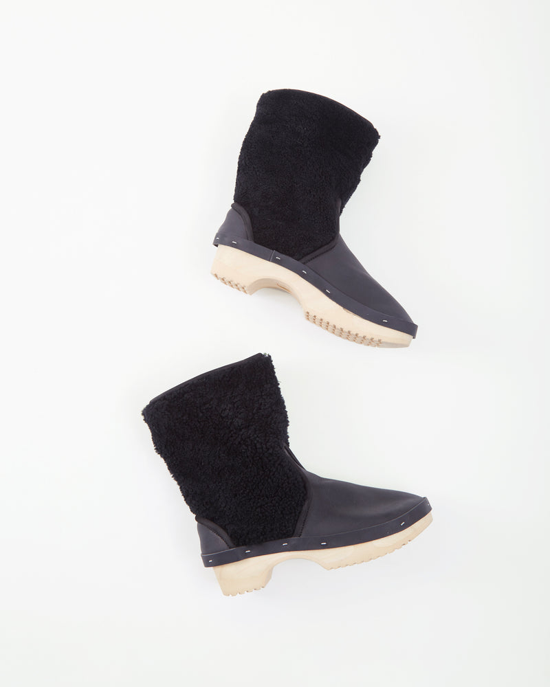 Curly Bon Boot in Black