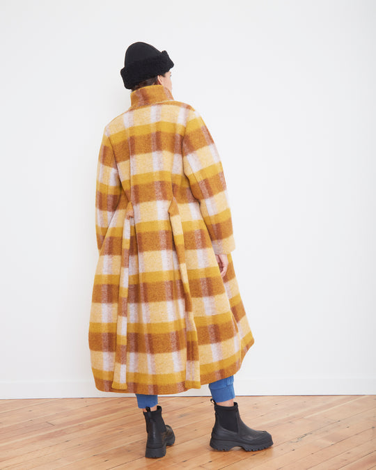 Halo Wool Coat in Brown Curry Tiles